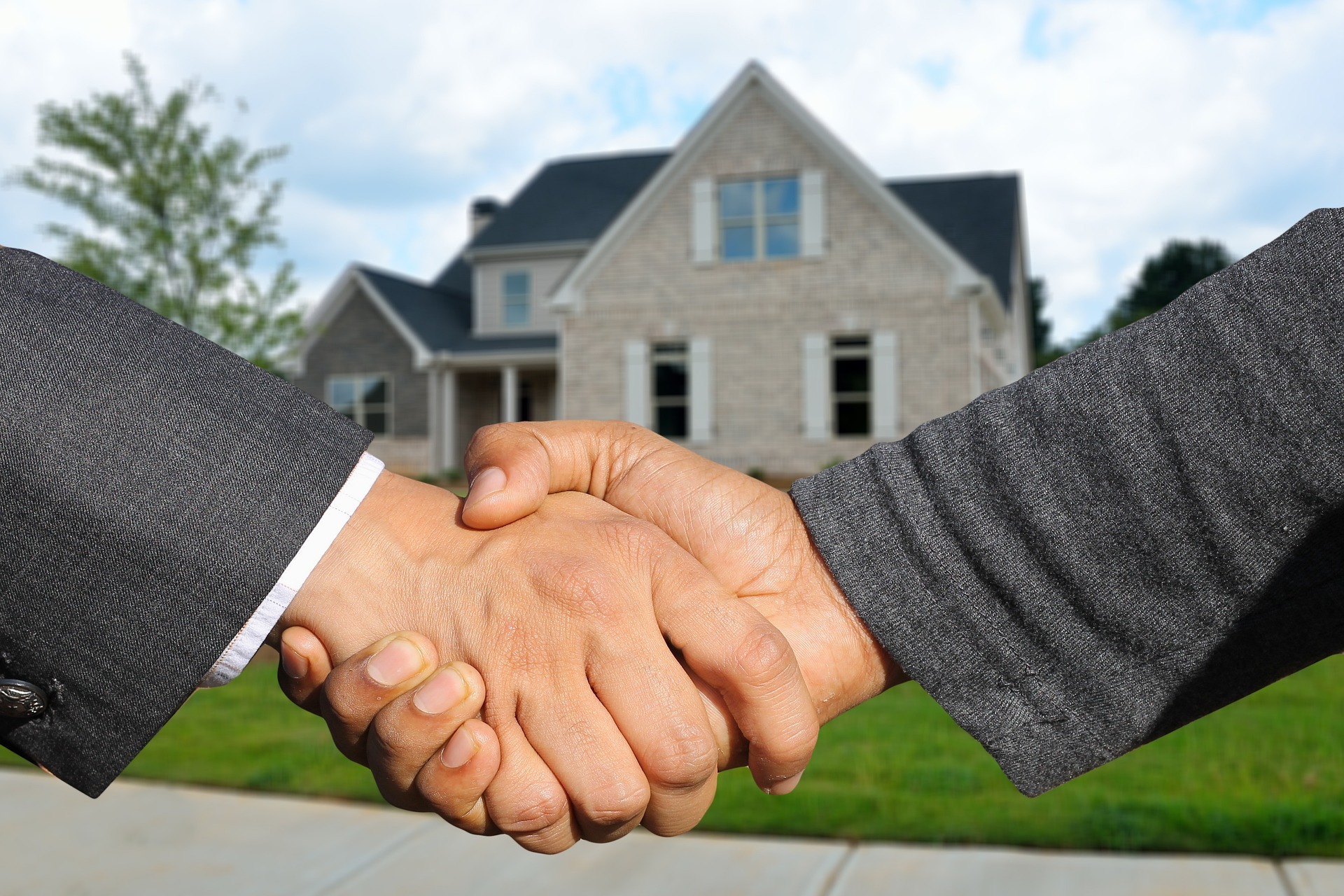 Vertrauen Sie auf unsere Expertise: Wieso es jetzt entscheidender denn je ist sich in Sachen Immobilien kompetent beraten zu lassen.